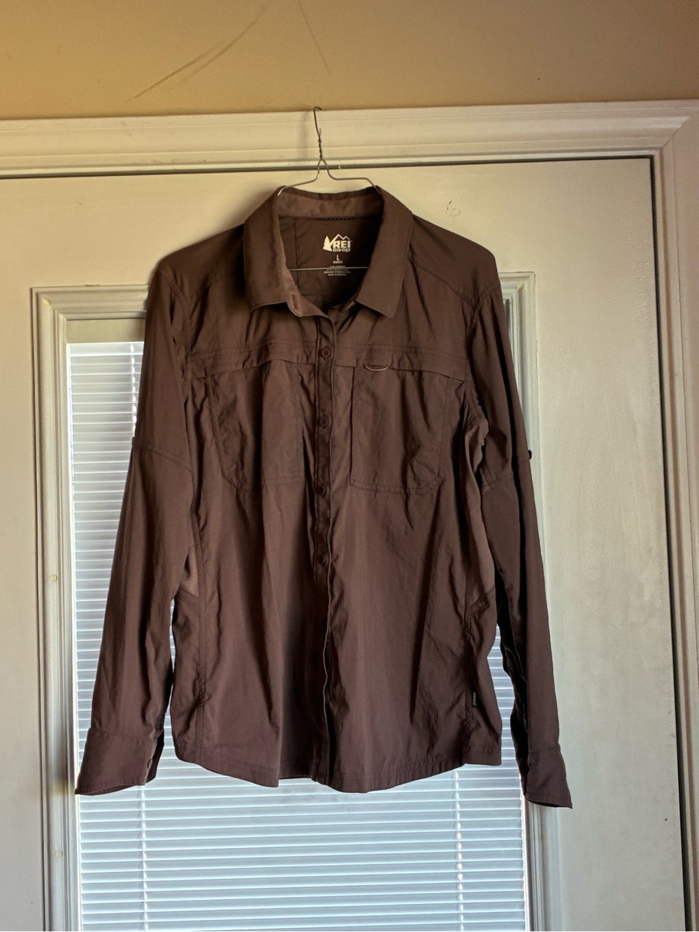Women’s REI CO-OP Lightweight Button Down Large